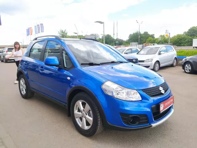 Suzuki Suzuki SX4 2011