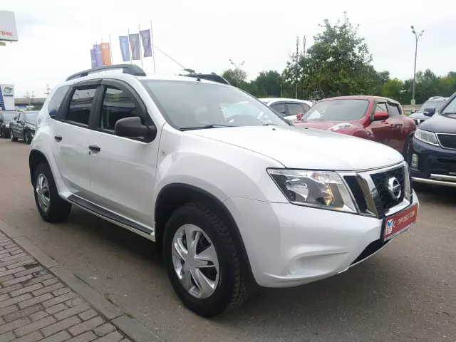 Nissan Nissan Terrano 2015