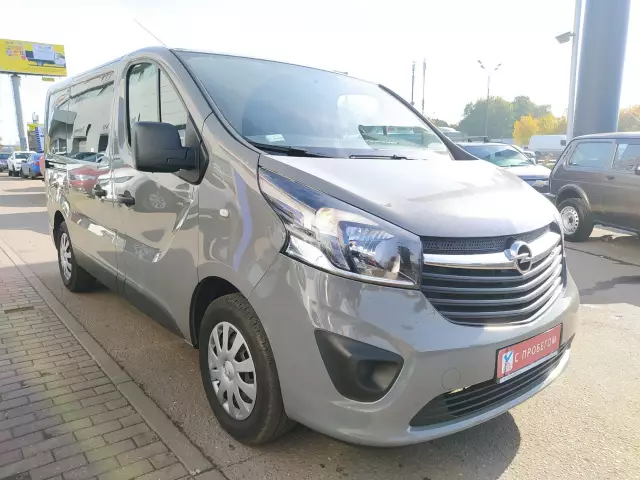 Opel Opel Vivaro 2016