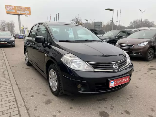 Nissan Nissan Tiida 2011