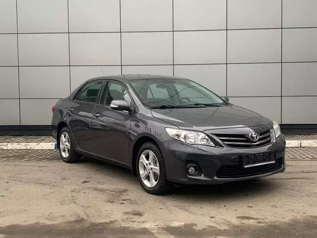 Toyota Toyota Corolla 2013