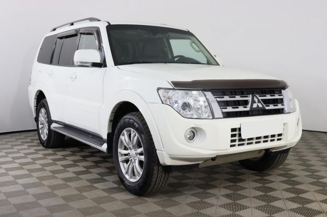 Mitsubishi Mitsubishi Pajero 2015