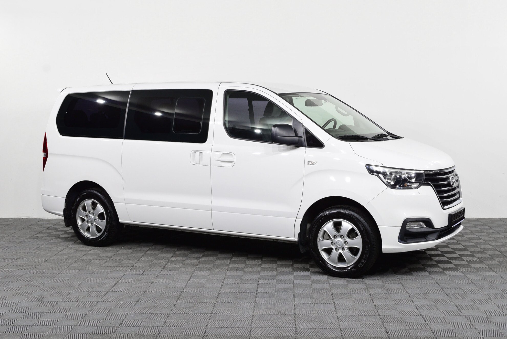 Hyundai Hyundai Grand Starex 2020