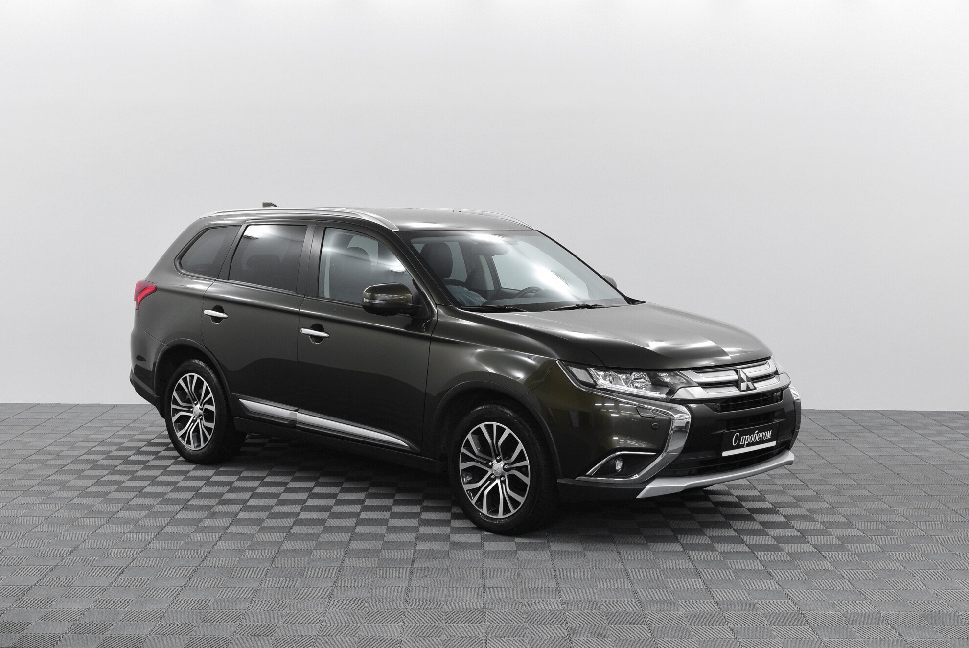 Mitsubishi Mitsubishi Outlander 2020